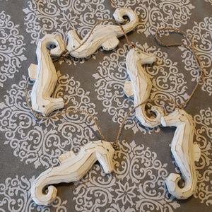 Hanging Seahorse Garland